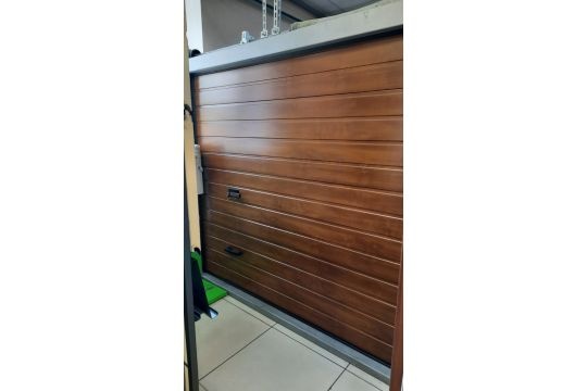 Секційні гаражні ворота Alutech-K Prestige 2000 мм ᚷ 1800 мм