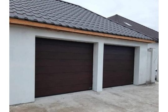 Секційні гаражні ворота Hormann 2500 x 2125 мм