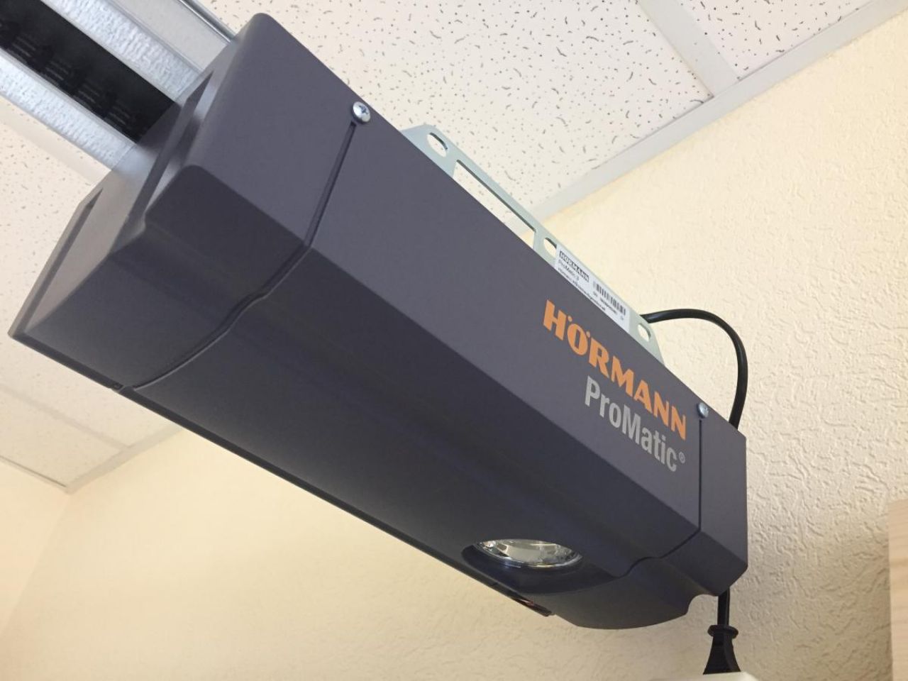 Автоматика для гаражних воріт Hormann ProMatic Автоматика для гаражних воріт Hormann ProMatic